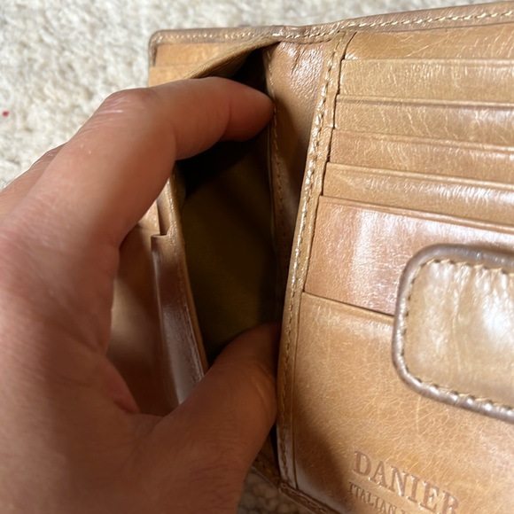 Vintage Danier Leather Card Holder - Picture 5 of 6